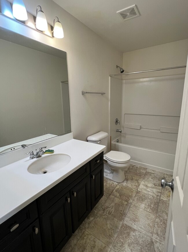 Building Photo - 4014 Pompton Ct
