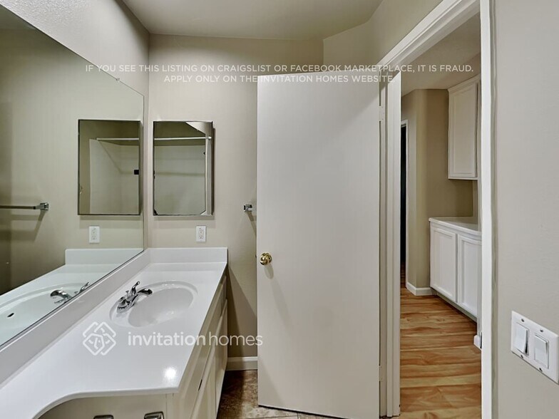 Building Photo - 8111 Darien Cir