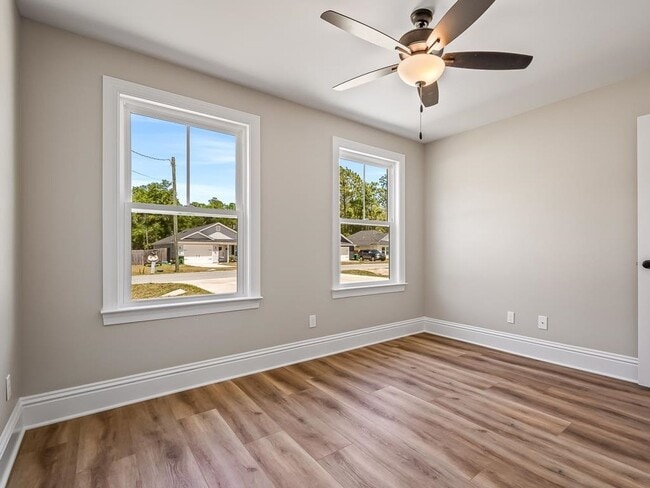 Building Photo - Fresh Start? Check Out This 3BR Beauty for $1650!