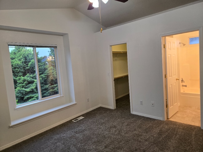 Building Photo - 4209 E Lanager Ct