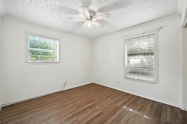 Building Photo - 508 E Sanford St
