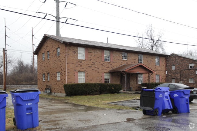 Building Photo - 10318 Greentree Ln