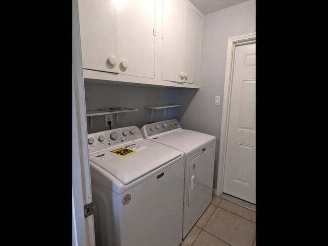 Building Photo - 12927 Westmere Dr