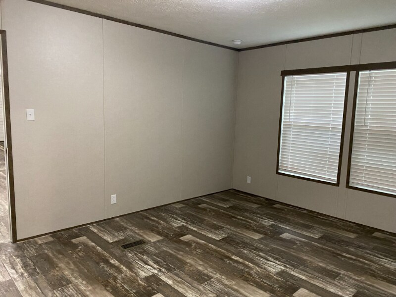 Building Photo - 1137 US-19