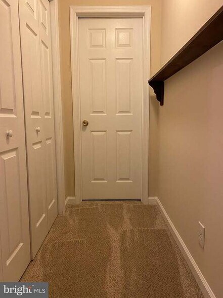 Building Photo - 106 Healy Ct