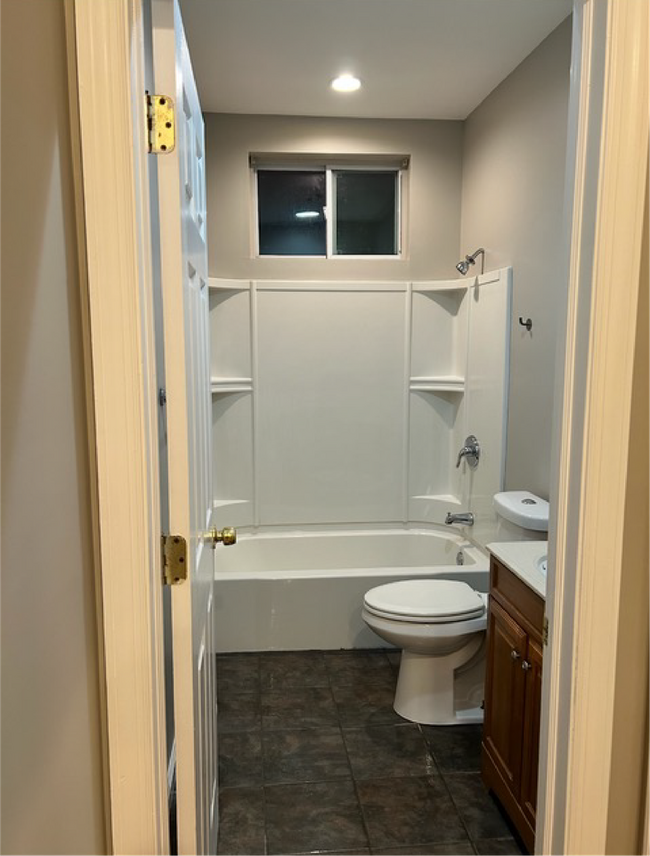 Building Photo - 2113 E Huntingdon St