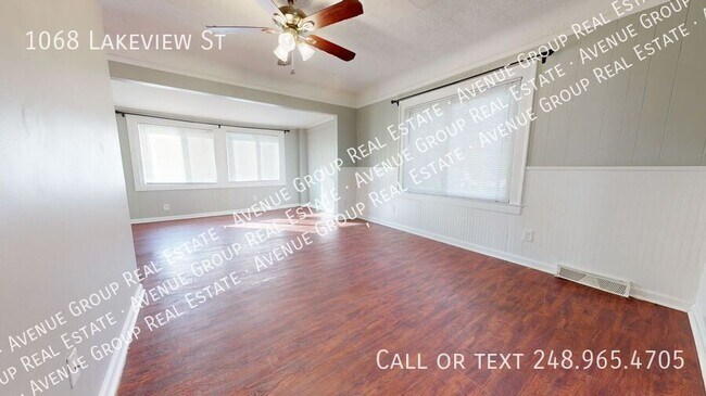 Building Photo - 1068 Lakeview St