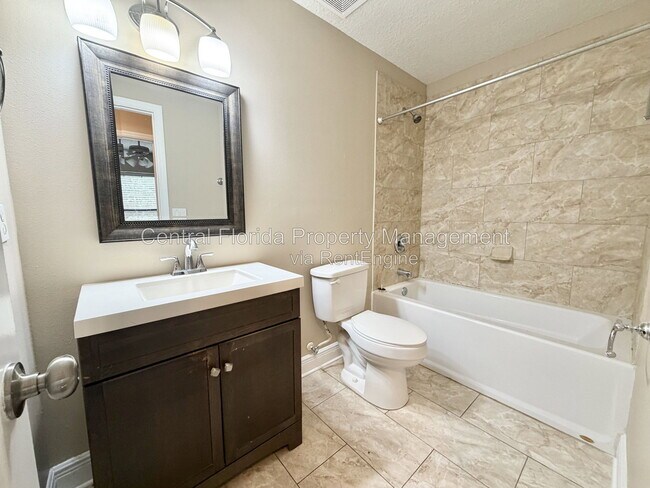 Building Photo - 2925 Amroth Pl