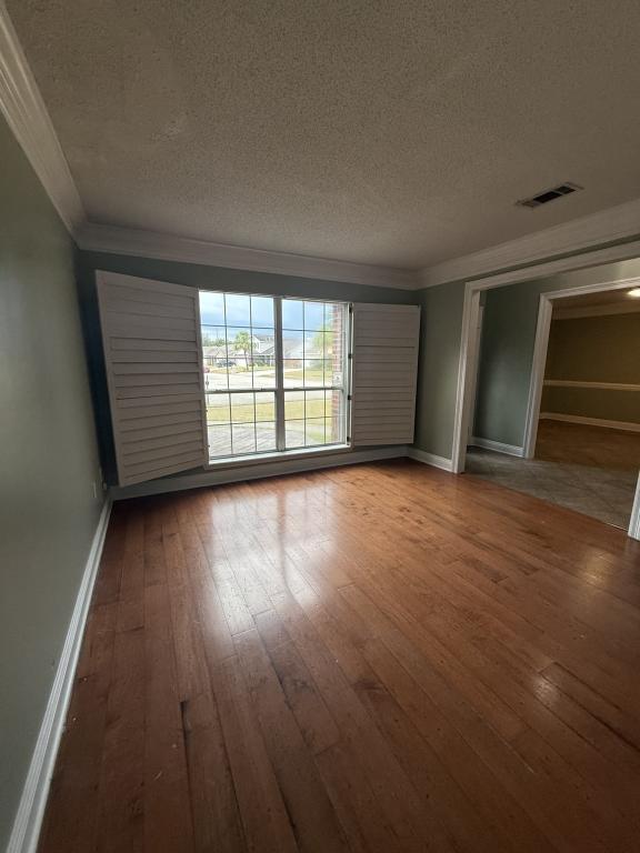 Building Photo - 2065 Juniper Dr
