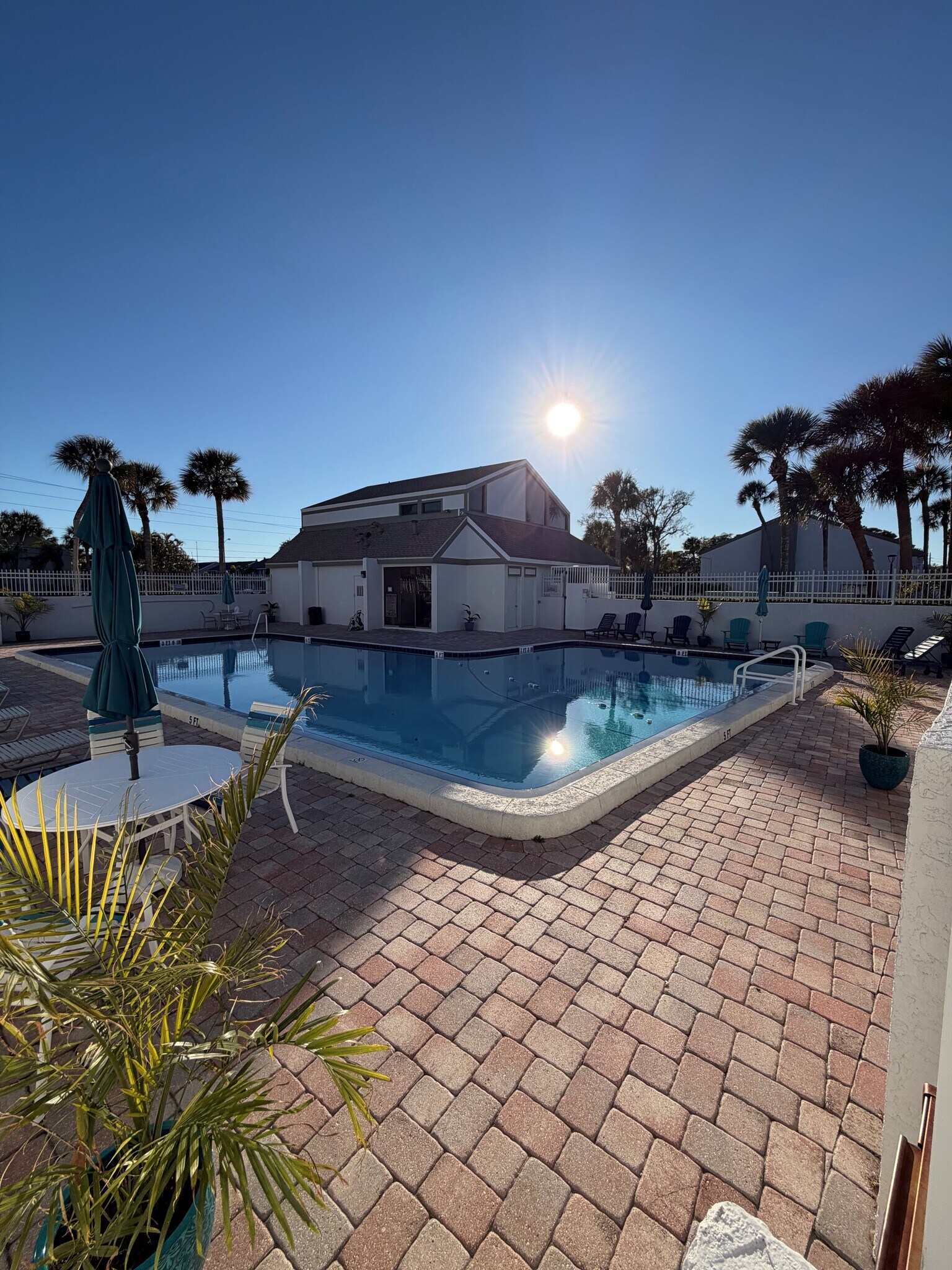 Pool - 2025 Lakewood Club Dr S