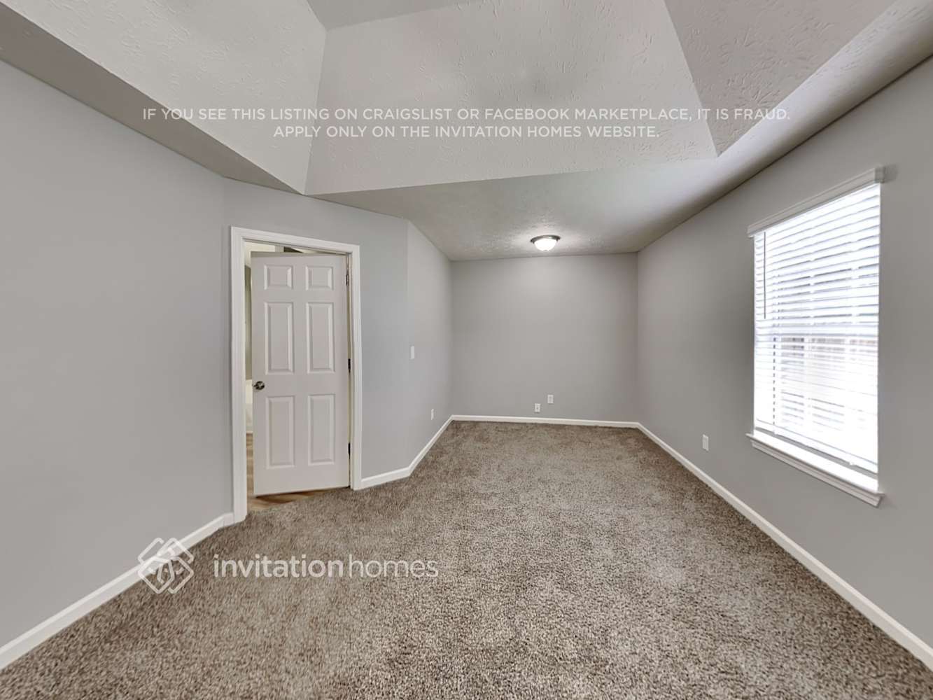 Building Photo - 128 Goldleaf Dr