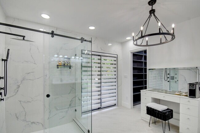 Building Photo - 13302 Doubletree Cir