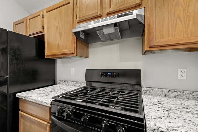 Building Photo - CV-AUS12130 Thompkins