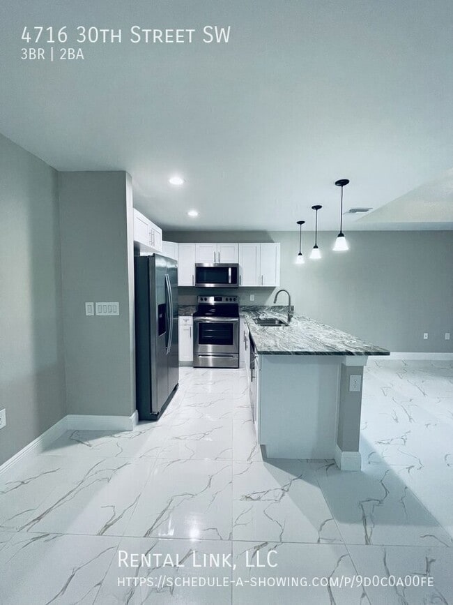 Building Photo - 4716 30th St SW