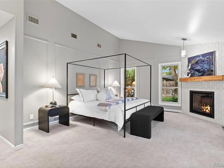 Building Photo - 9156 E Stanford Pl