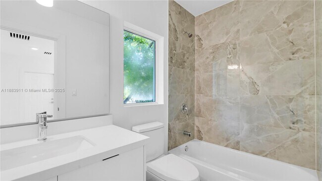 Building Photo - 18395 SW 103rd Ct