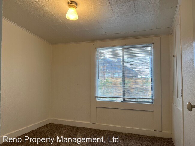 Building Photo - 1 br, 1 bath House - 625 E 2nd St.