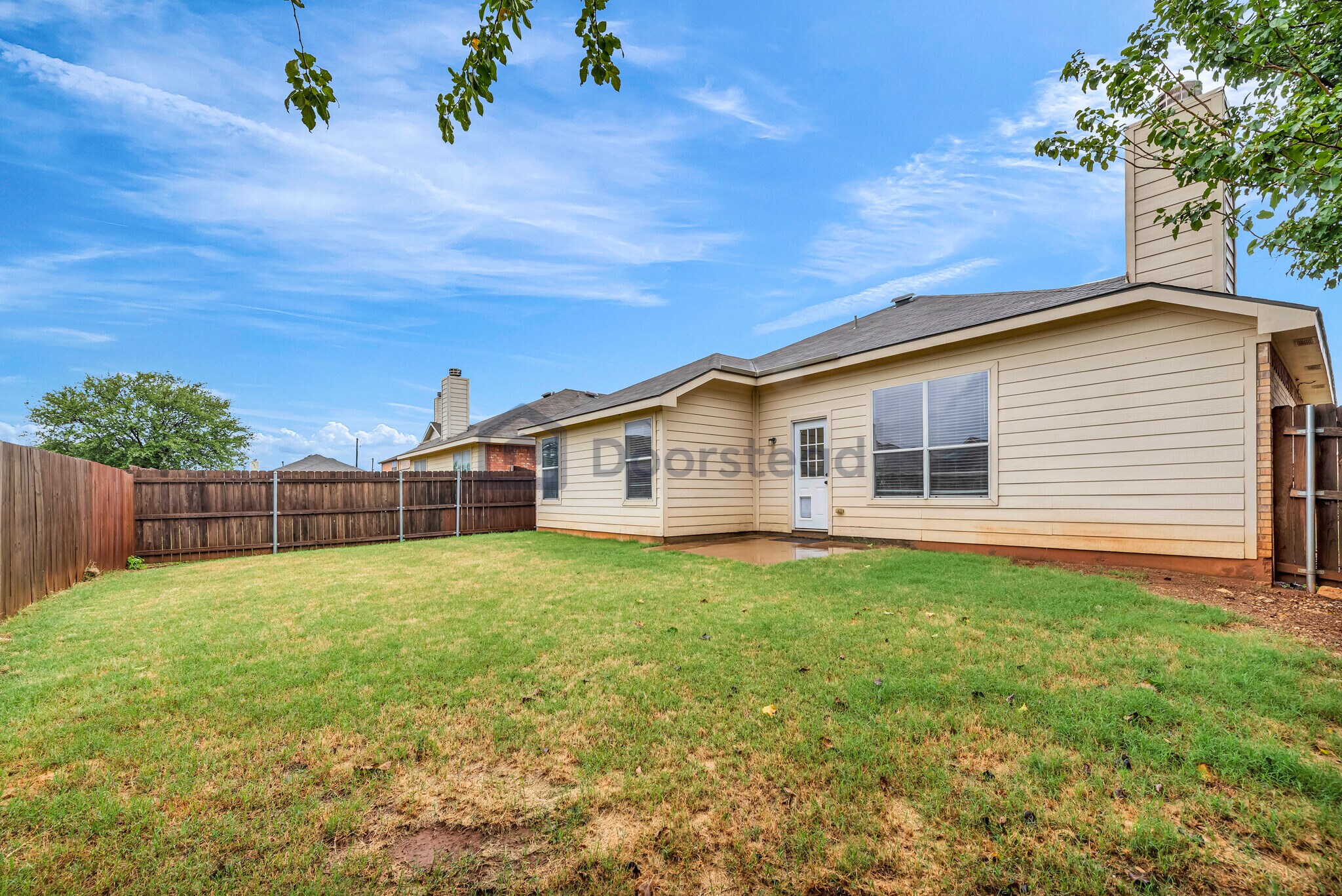Building Photo - 523 Elk Run Dr
