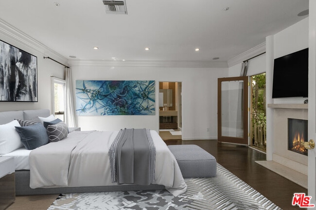 Building Photo - 10023 Westwanda Dr