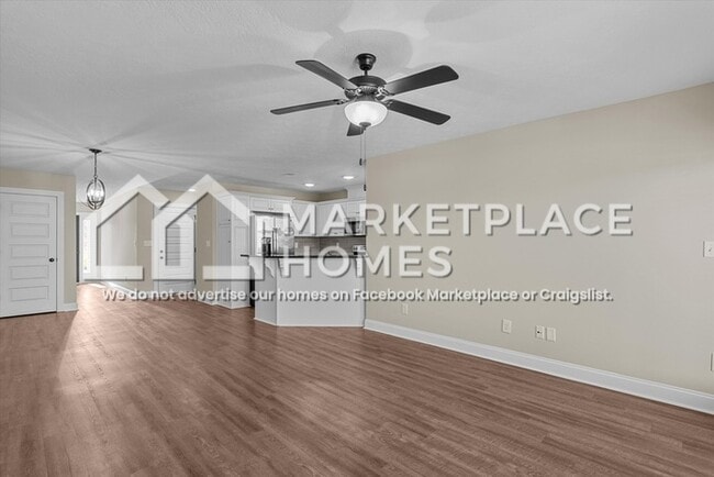 Building Photo - 2205 Perrins Ln