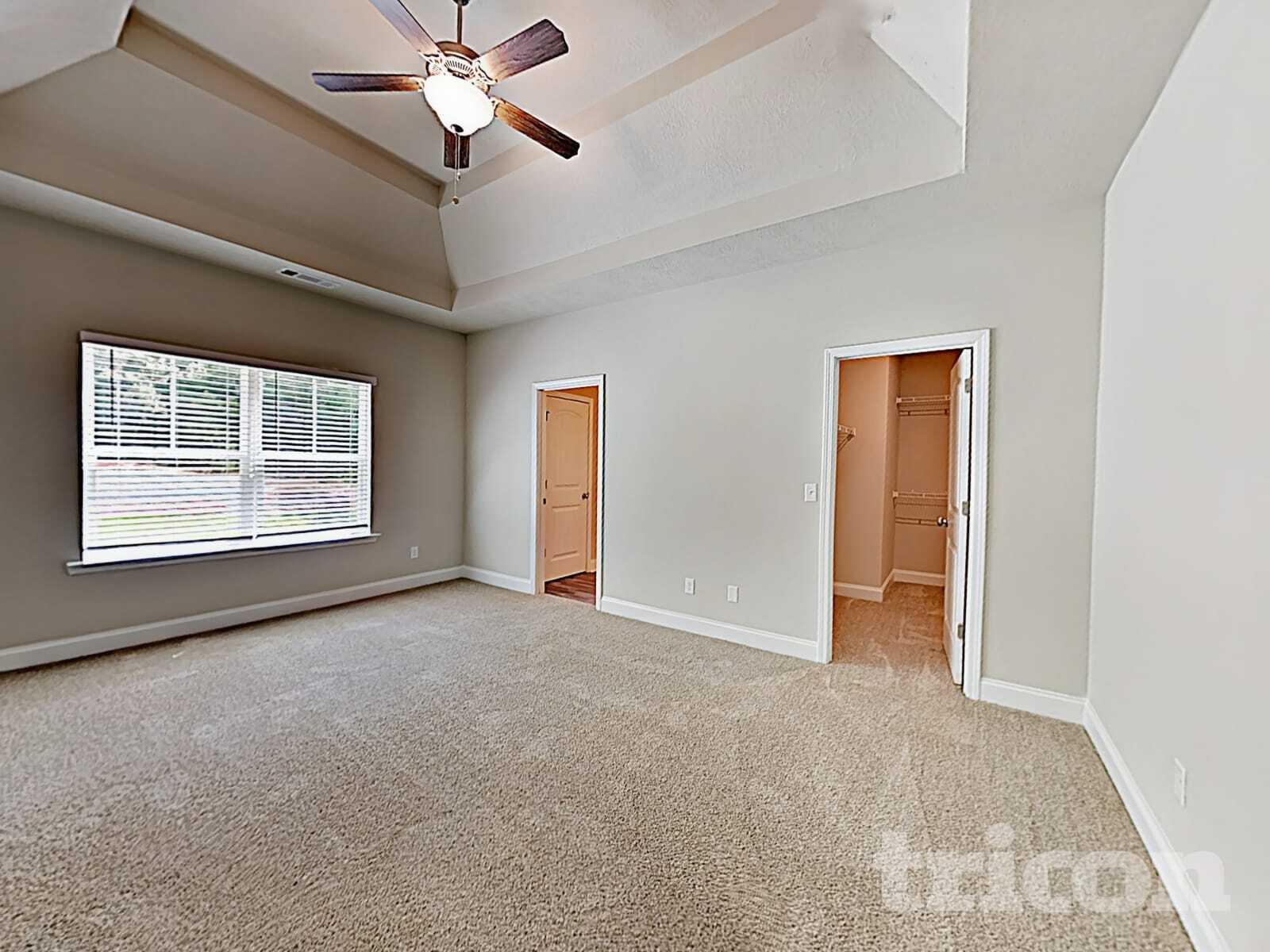 Building Photo - 290 Orchard Ln