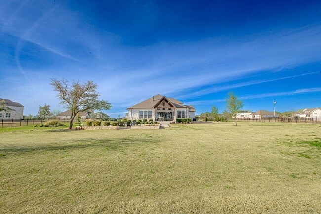 Building Photo - 217 Northcrest Dr