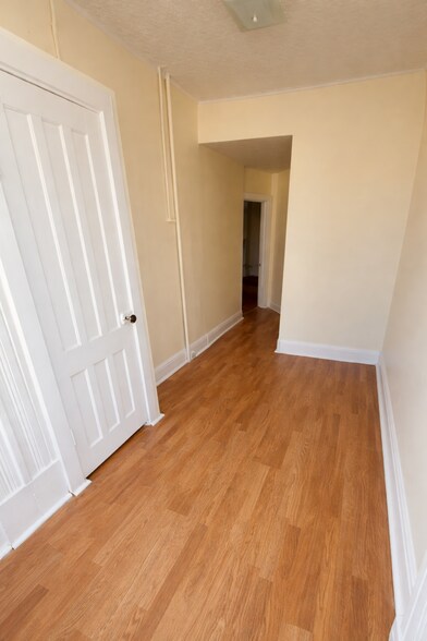 Building Photo - 107 2nd Ave