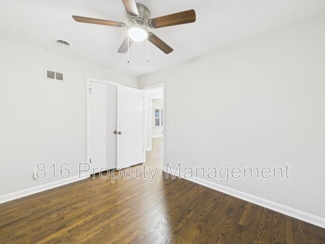 Building Photo - 5725 Blue Ridge Blvd