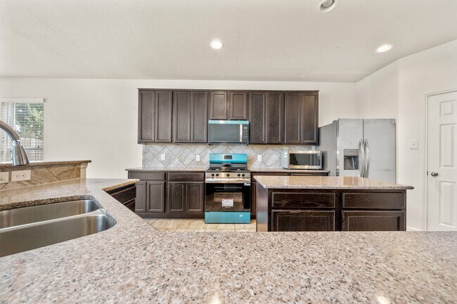 Building Photo - 6411 Westward Wood Way