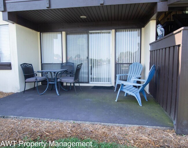 Building Photo - Fully Furnished Long Term Rental