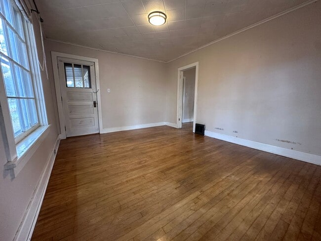 Building Photo - 120 N 4th Ave