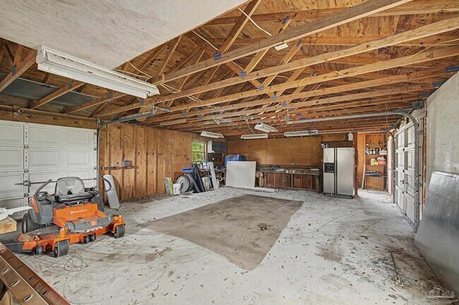 Building Photo - 2340 Tobie Dean Rd