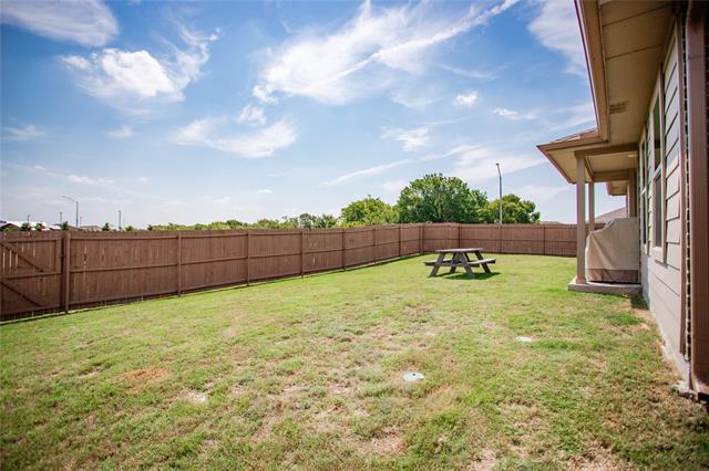 Building Photo - 9300 Red Brush Trl