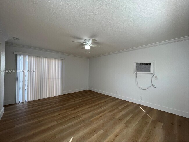 Building Photo - 6301 SW 20th St