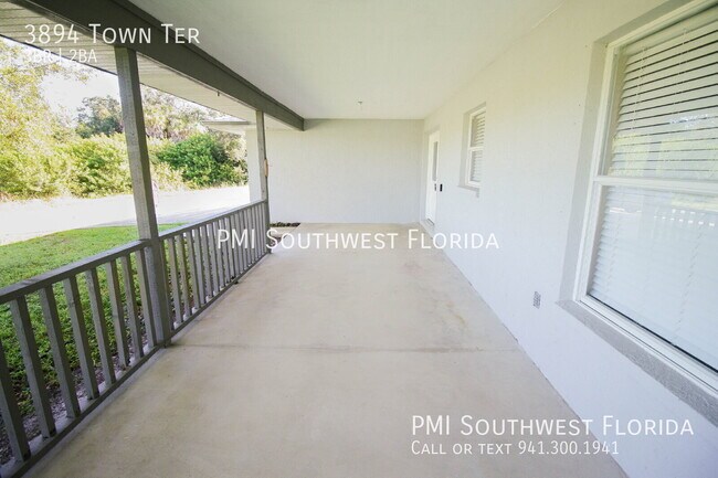 Building Photo - 3894 Town Terrace