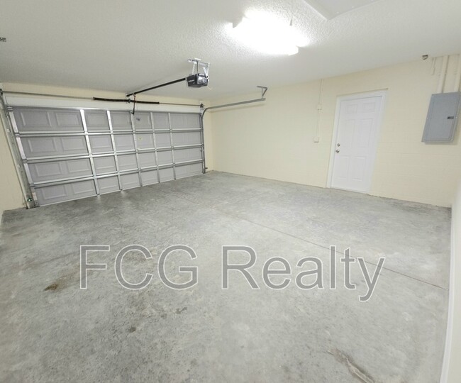 Building Photo - 15041 SE 93rd Ct