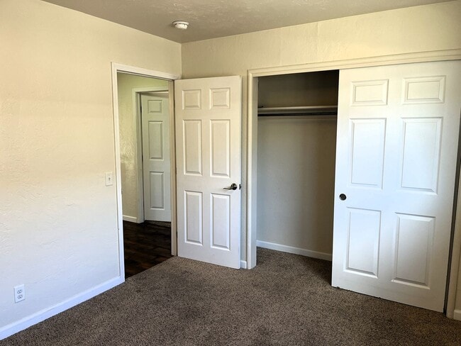 Building Photo - 2404-2406 7th [PRM: Henry] (2)