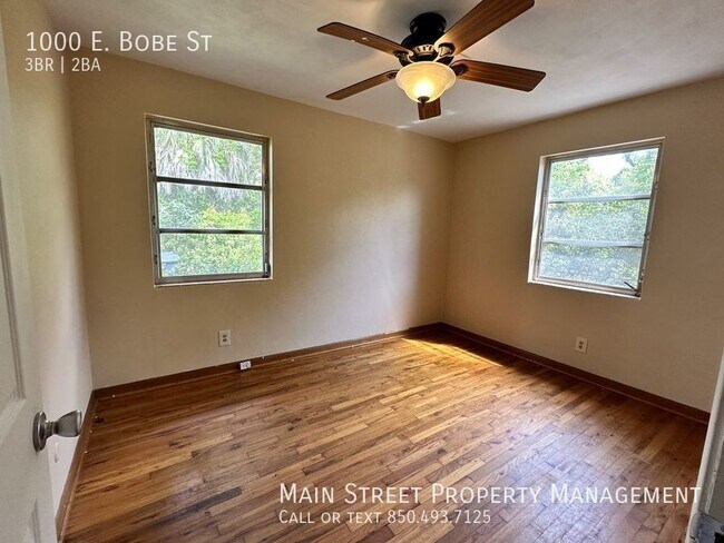 Building Photo - 1000 E Bobe St