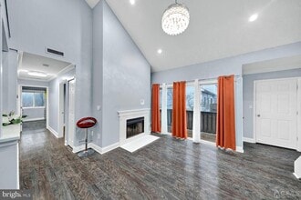 Building Photo - 914 Aspen Dr