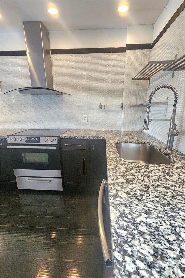 Building Photo - 3811 NW 84th Ave