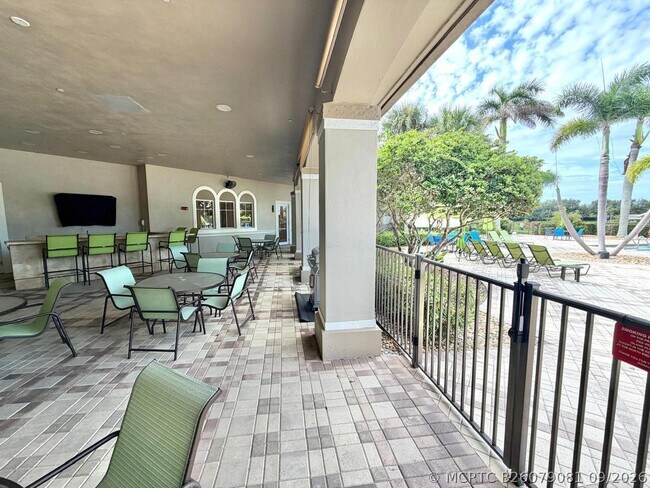 Building Photo - 8000 Carnoustie Pl