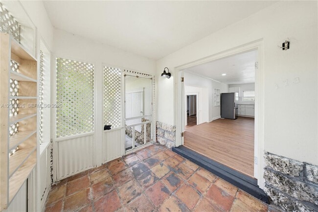 Building Photo - 173 NW 18th St