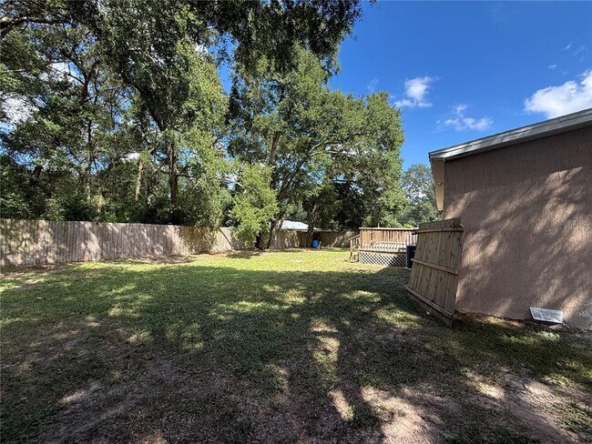 Building Photo - 960 NW 56th Ave