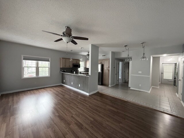 Open concept - 2209 Sweetwater Blvd