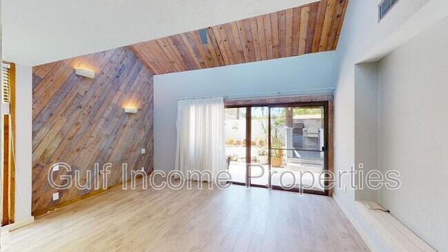 Building Photo - 2360 Riverwood Pines Dr