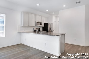 Building Photo - 9242 Landa Falls