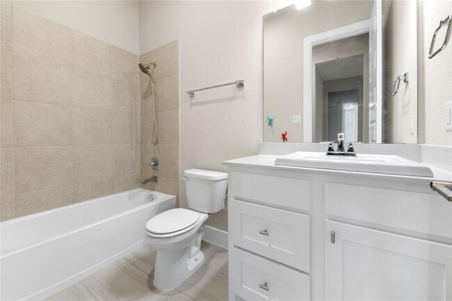 Building Photo - 24815 Pavonia Lake Ln