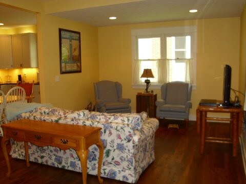 Building Photo - 2345 Fern Walk