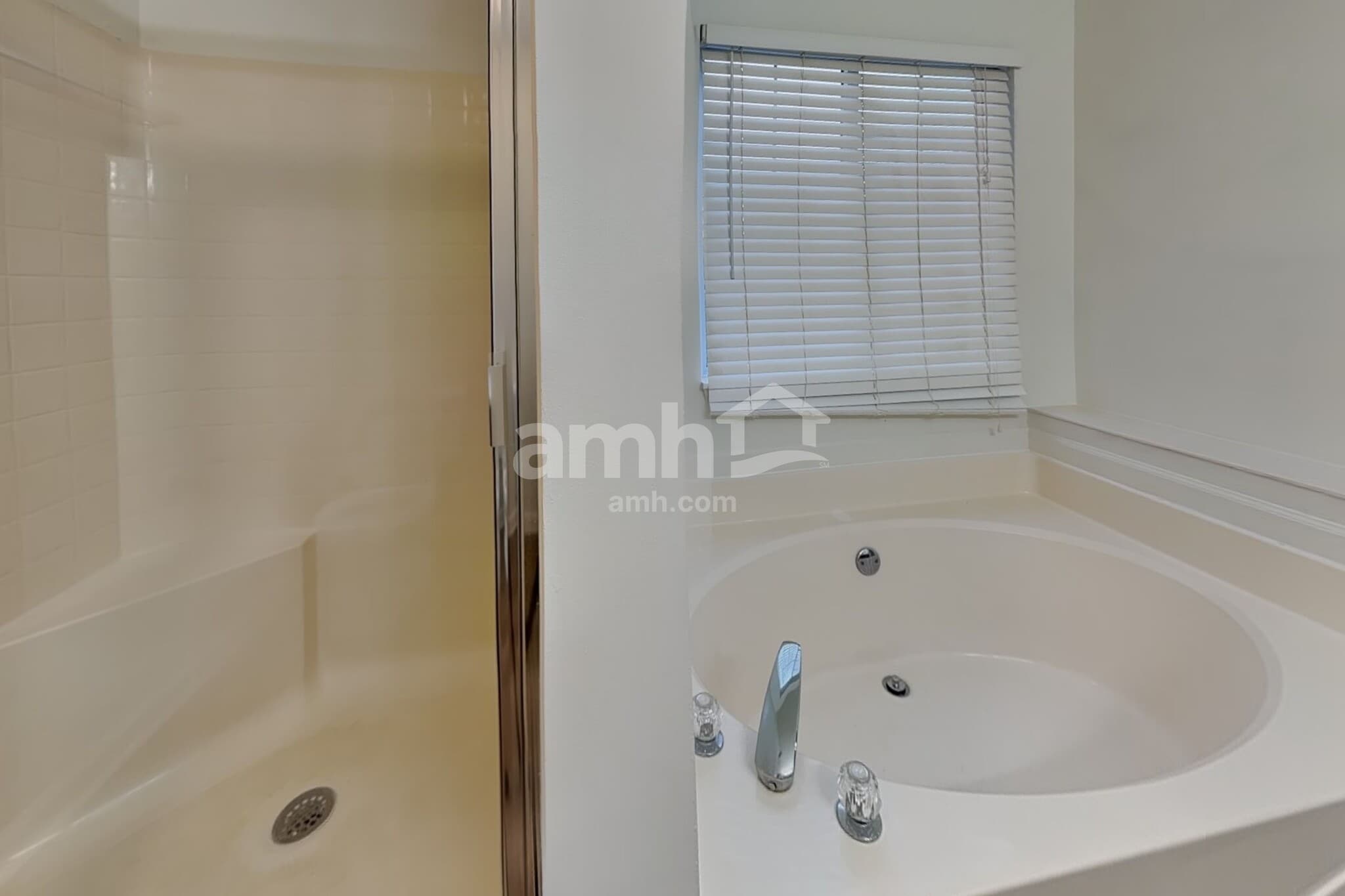 Building Photo - 5408 Botany Bay Dr