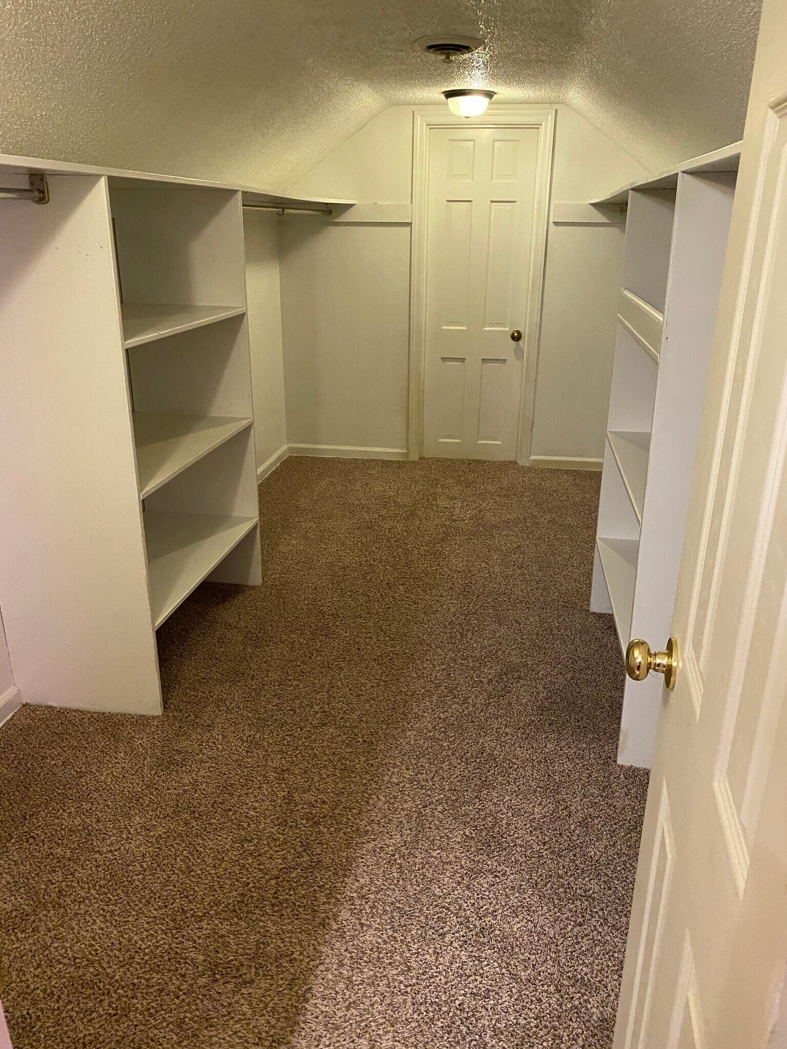 Master Walk In with Laundry Chute - 63 Shady Glen Rd